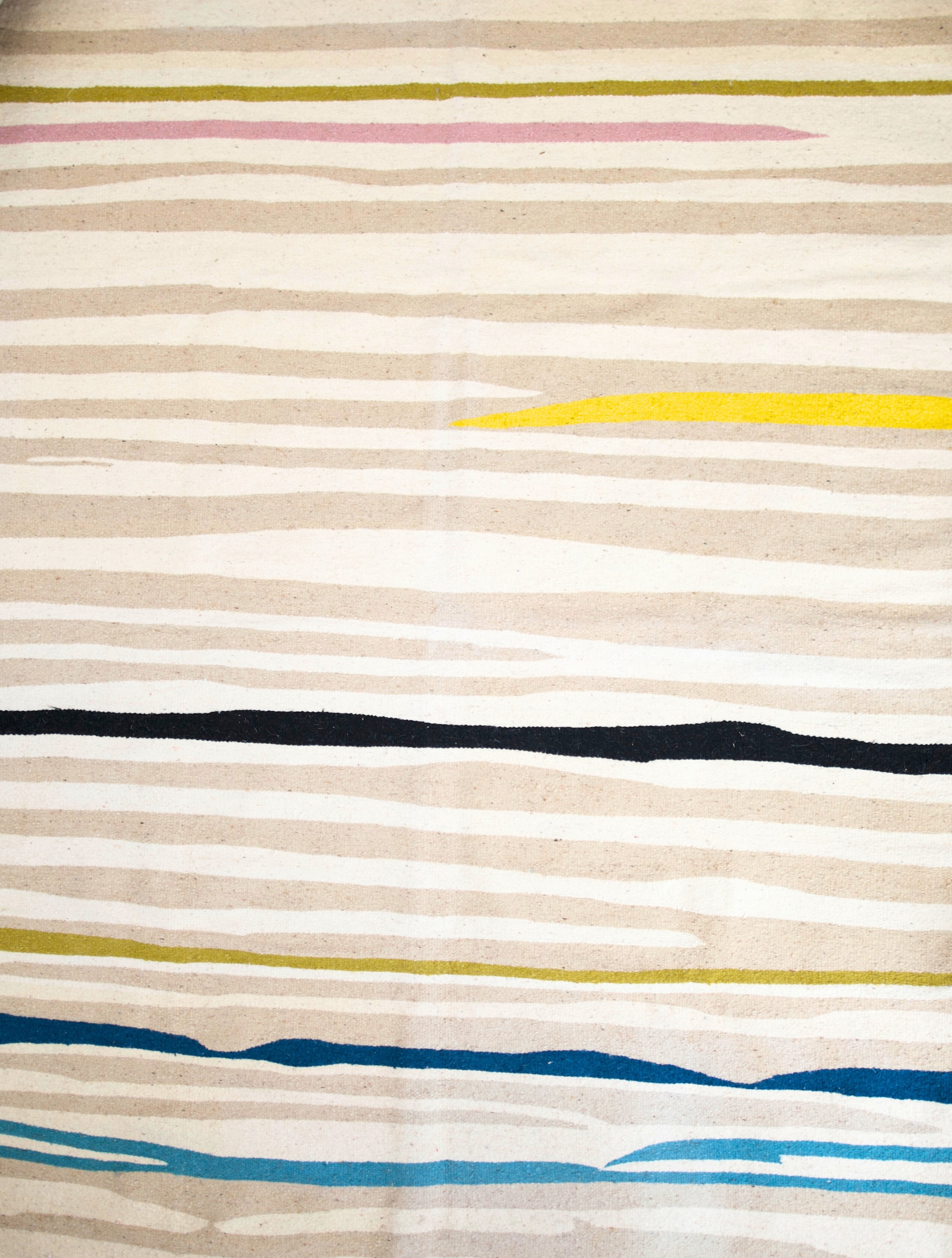 RÜG. 02 - WOOL CARPETÈ 'LYERS' / DYWAN WEŁNIANY 'LYERS'