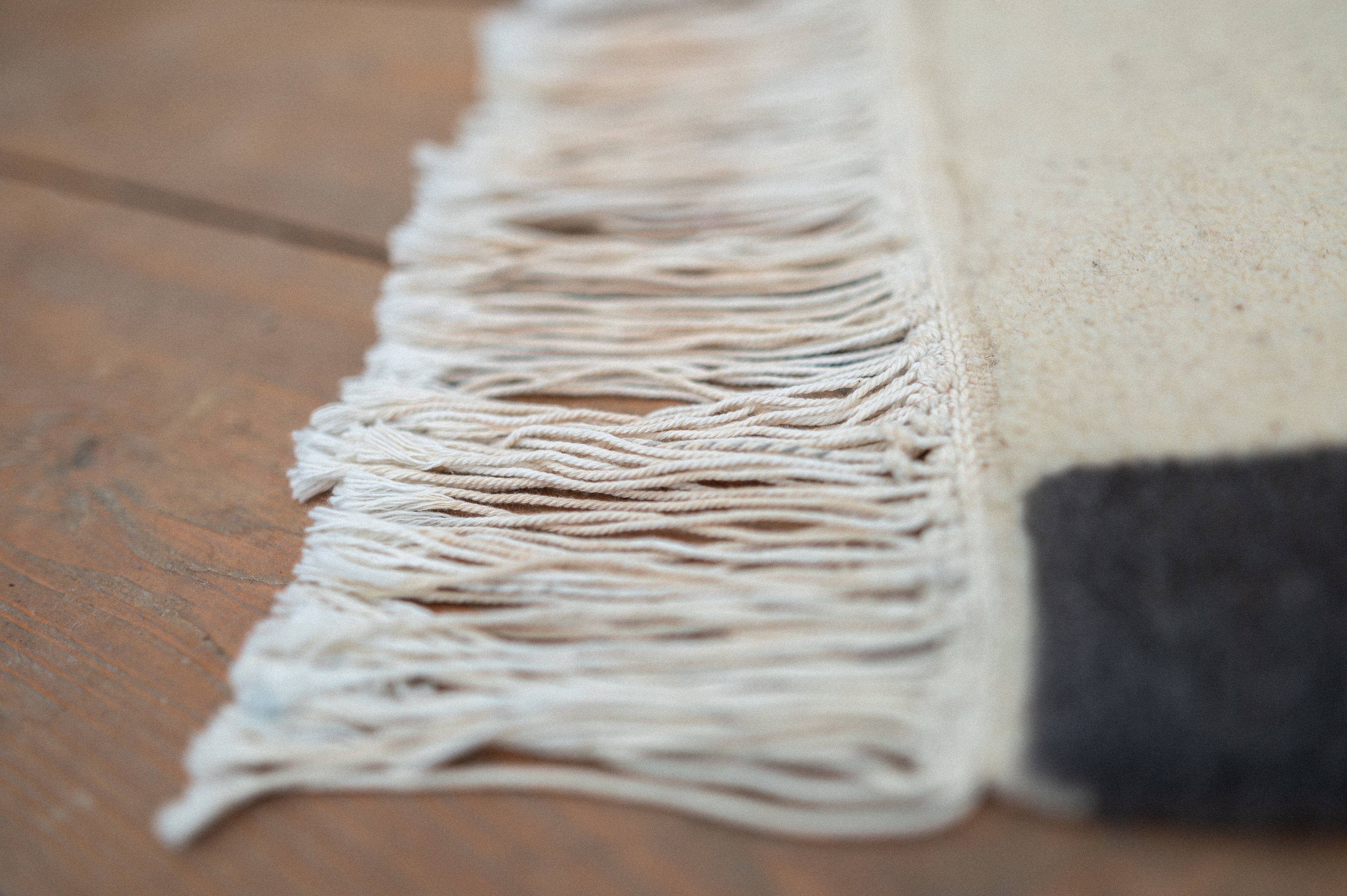 RÜG. 01 - WOOL CARPETÈ 'COLORS' / DYWAN WEŁNIANY 'COLORS'