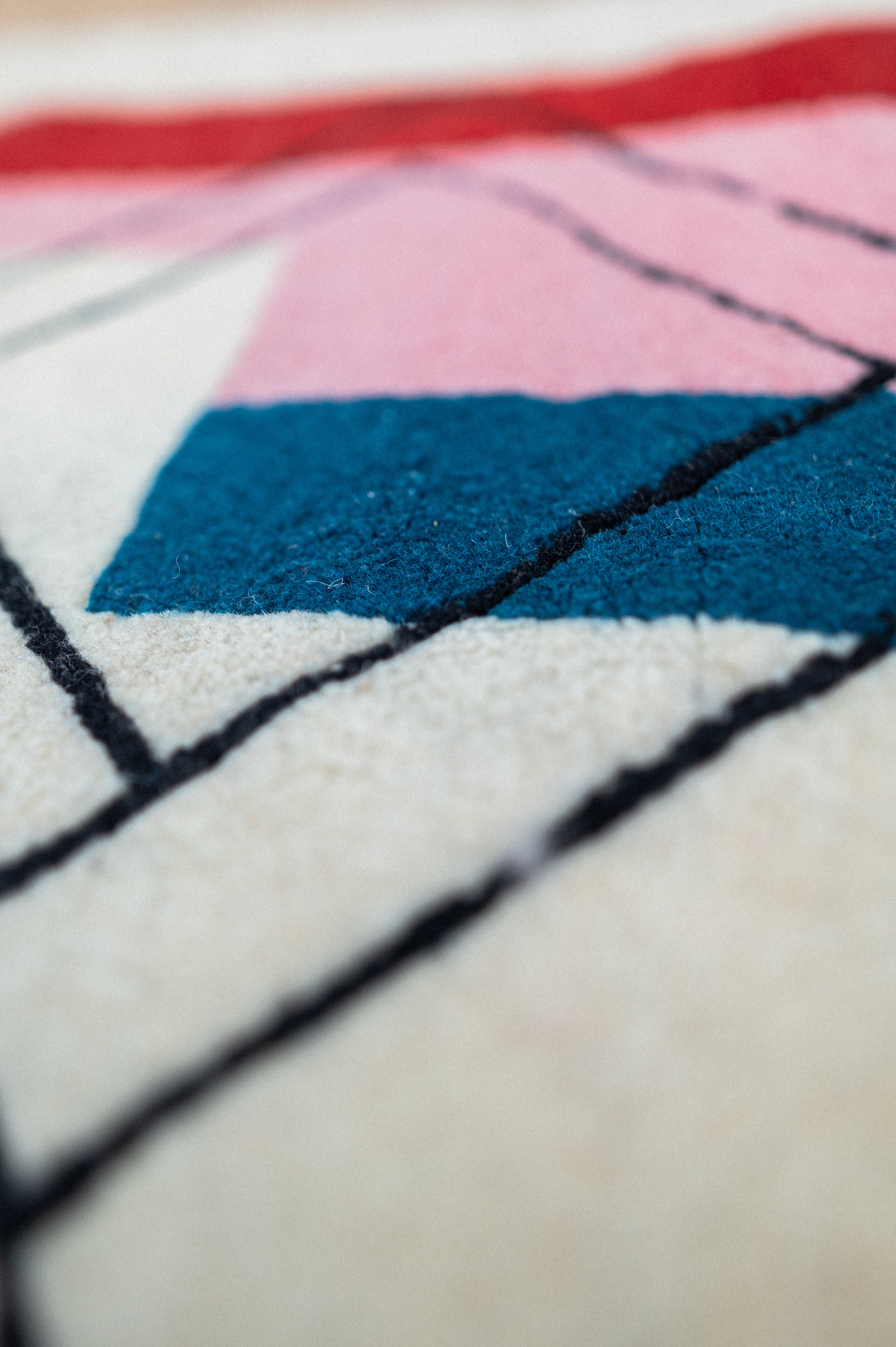 RÜG. 01 - WOOL CARPETÈ 'COLORS' / DYWAN WEŁNIANY 'COLORS'