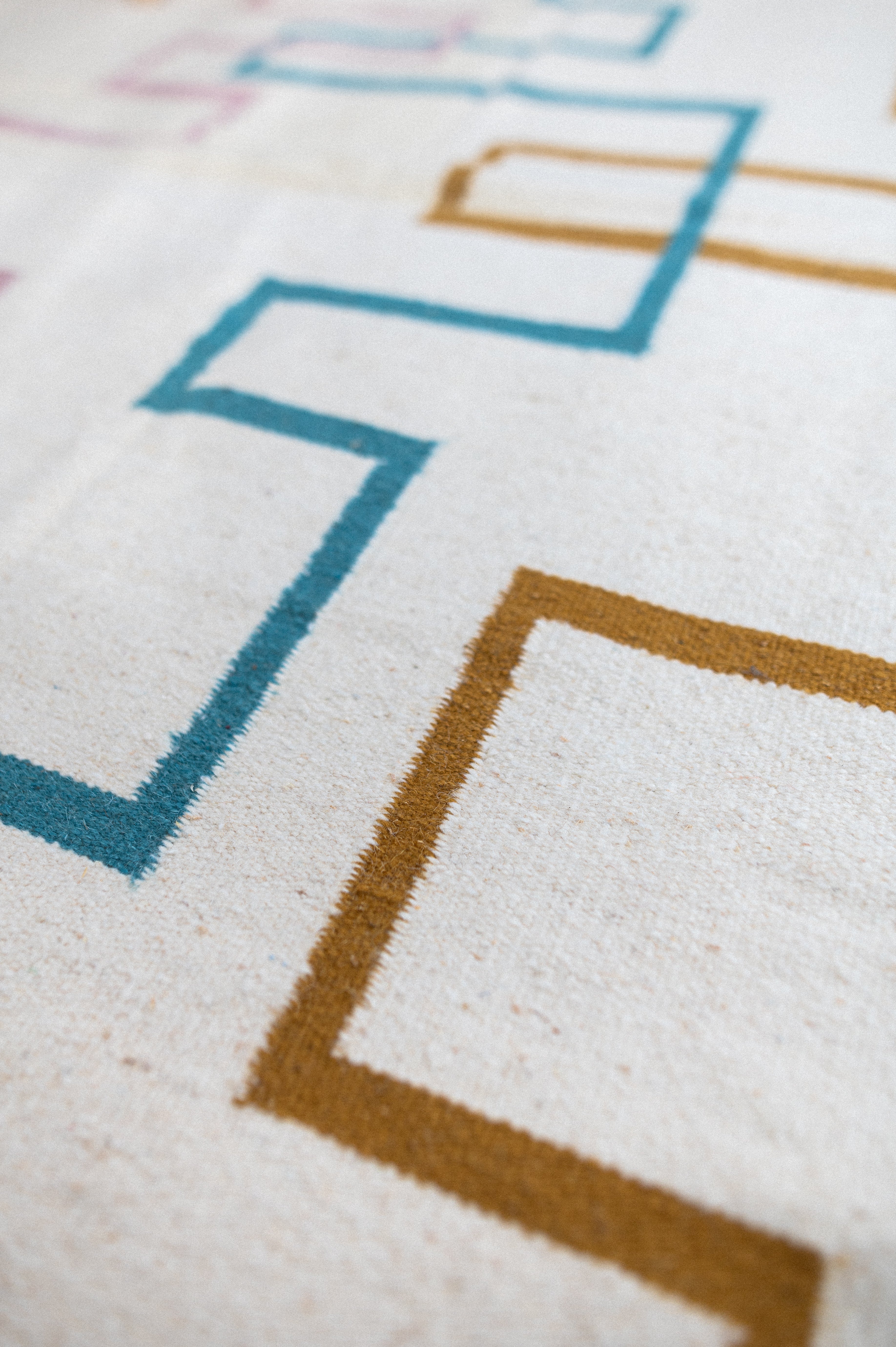RÜG. 03 - WOOL CARPETÈ 'CITY' / DYWAN WEŁNIANY 'CITY'