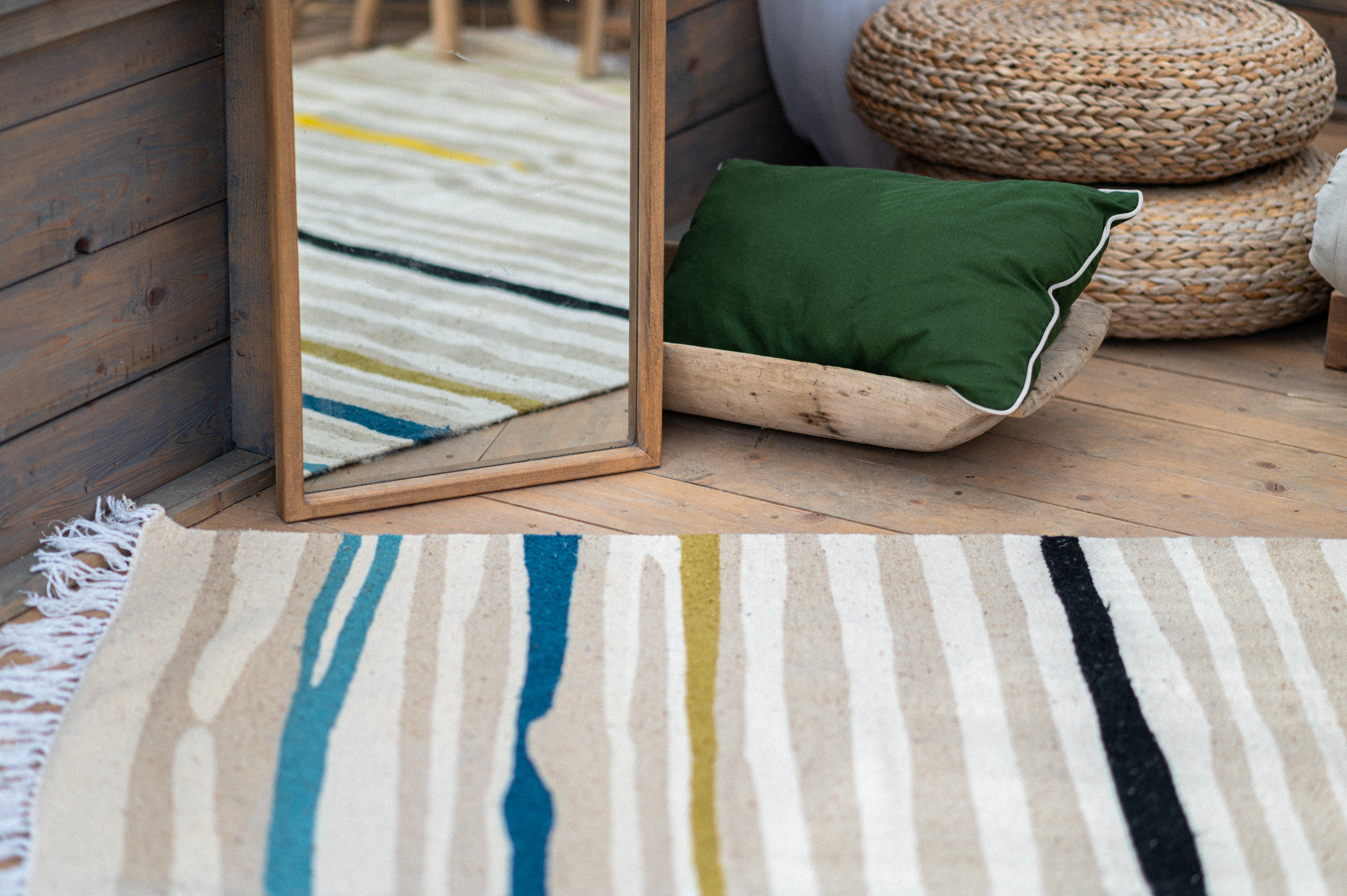 RÜG. 02 - WOOL CARPETÈ 'LYERS' / DYWAN WEŁNIANY 'LYERS'